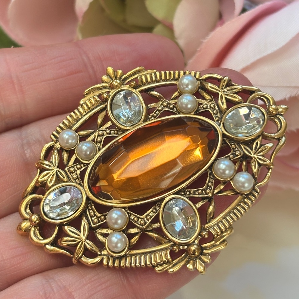 Vintage Avon Filigree Fantasy Amber Rhinestone Brooch